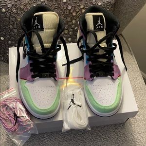 Almost new women’s air Jordan’s 1